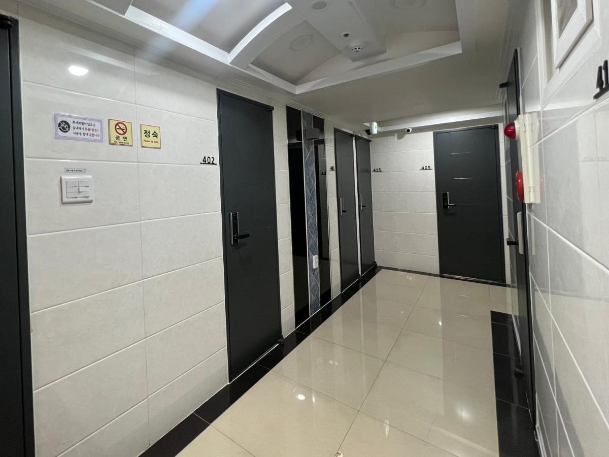 Arte Premium Oneroomtel Myeongdong Seul Esterno foto